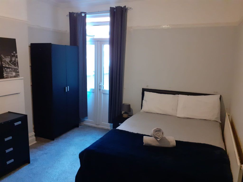 Property photo 1 of 3