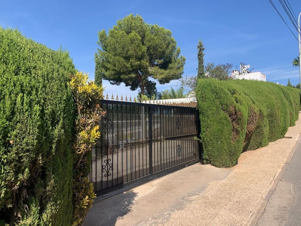 Property photo 1 of 30