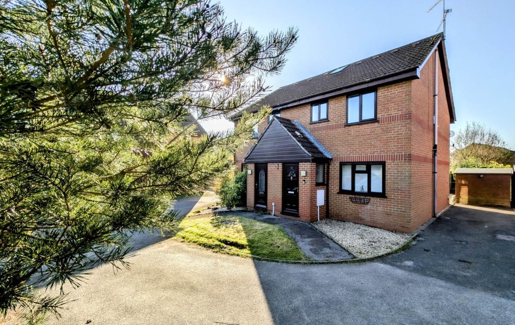 Property photo 1 of 13