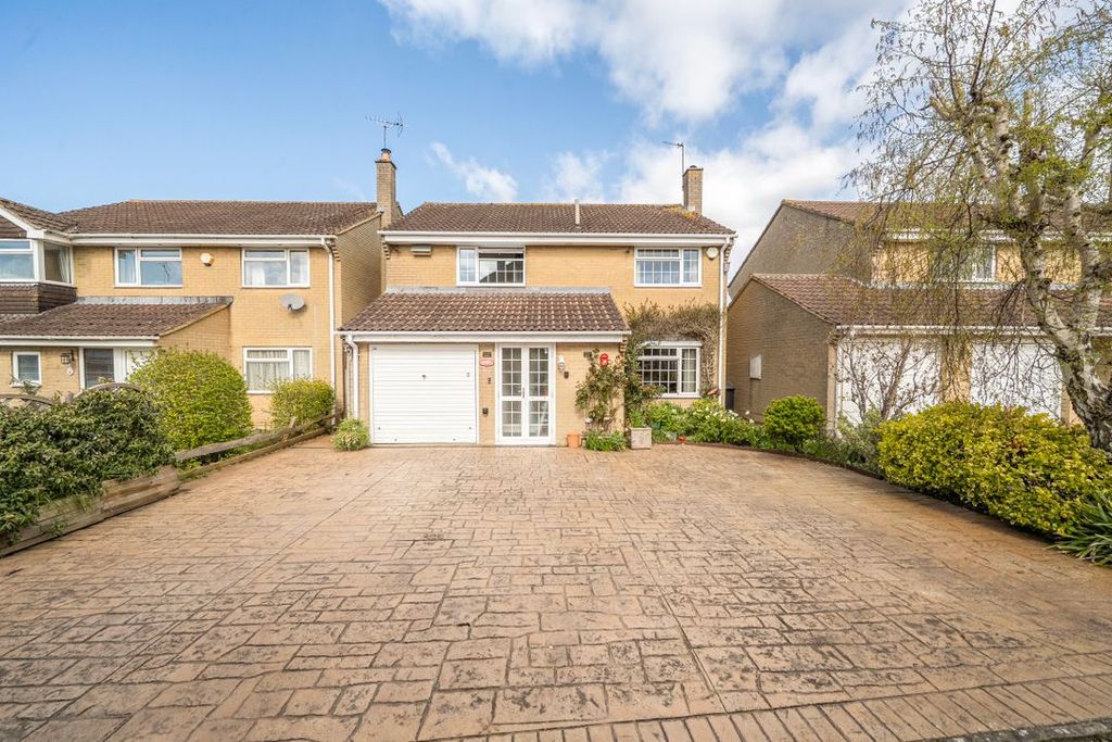 Property photo 1 of 13 1435104569Ca6F570Bef1