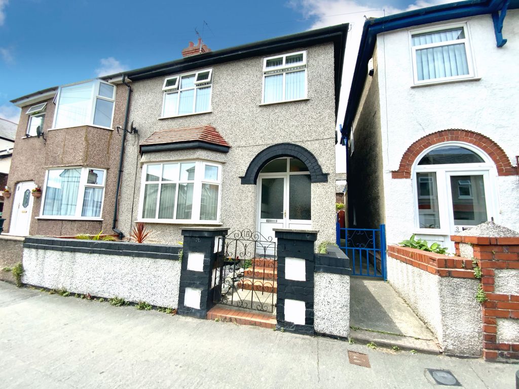 Property photo 1 of 20 Front