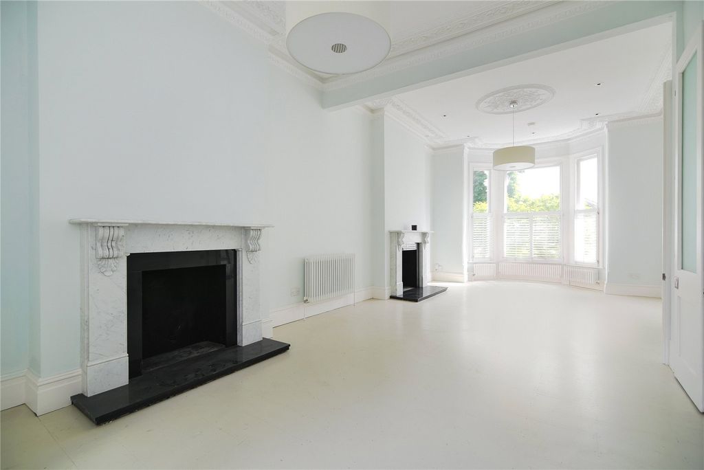 Property photo 3 of 19 Picture No. 04