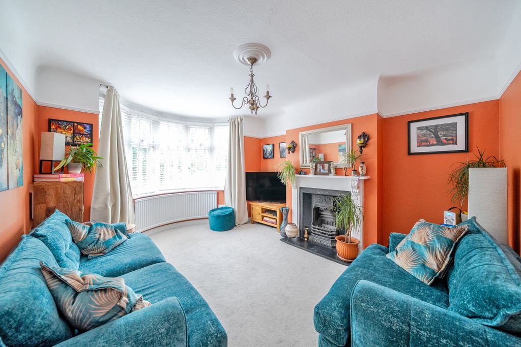 Property photo 3 of 17