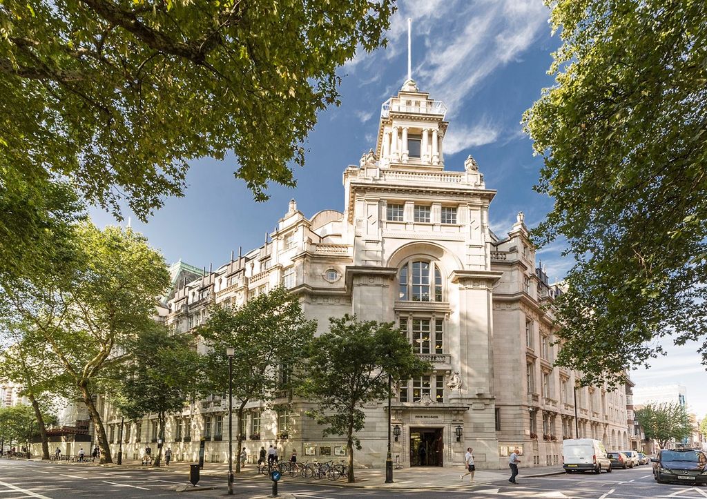 Property photo 1 of 3