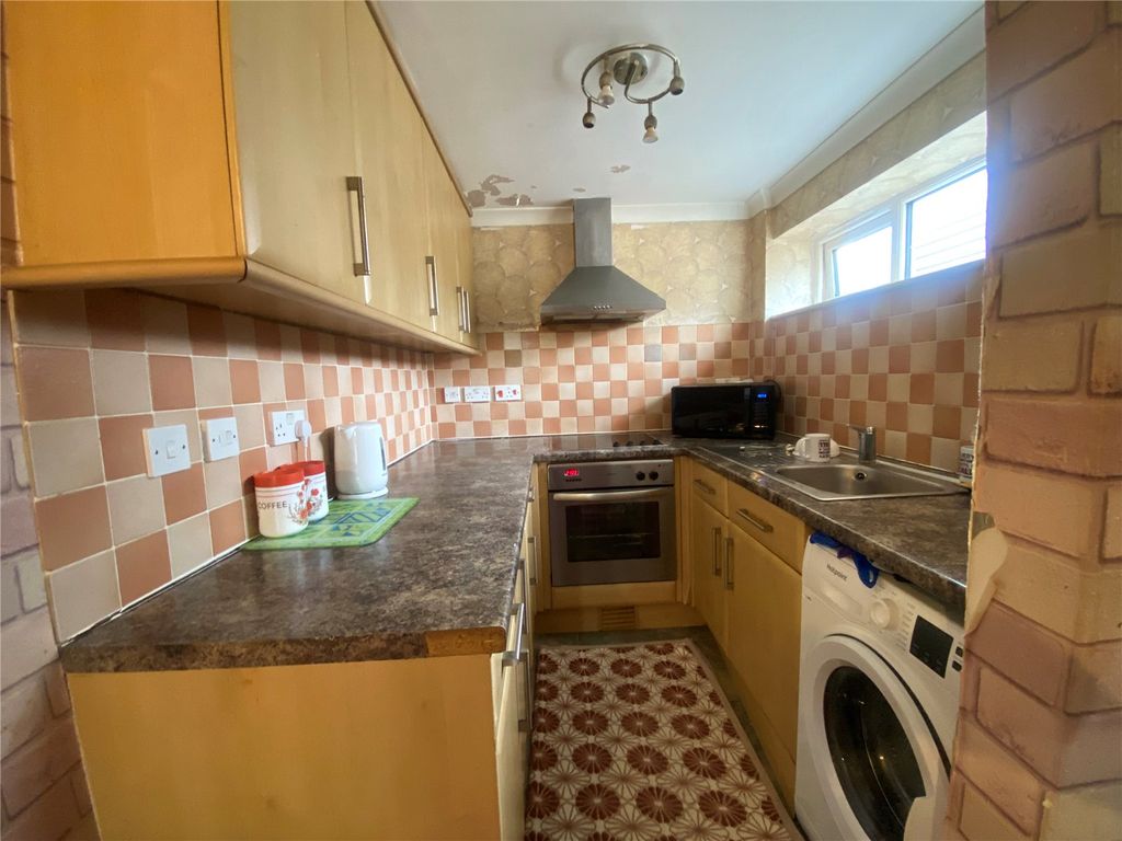 Property photo 3 of 11 Picture No. 05