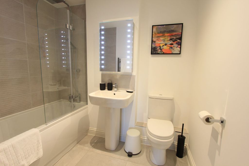 Additional image 9 of 2 bed flat to rentFlat, Cabot Mews, Braemar Avenue, Bristol BS7