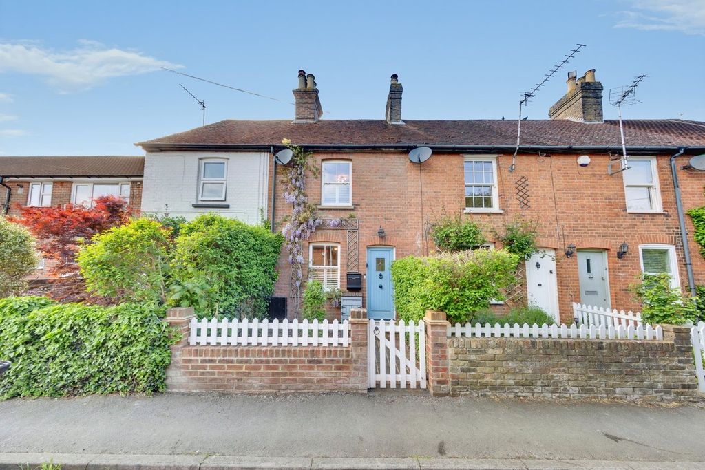Property photo 1 of 18