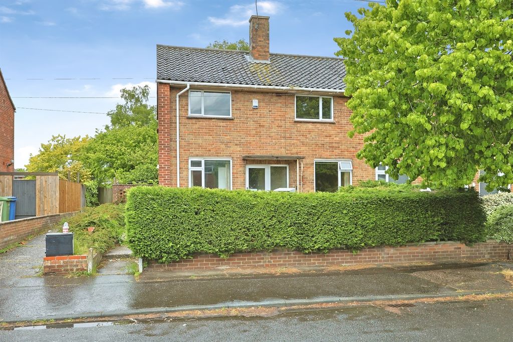 Property photo 1 of 16