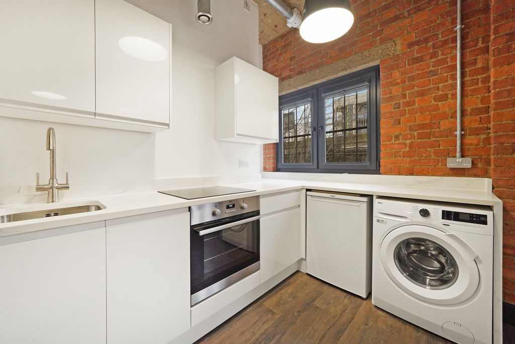 Property photo 3 of 15 Photo 2