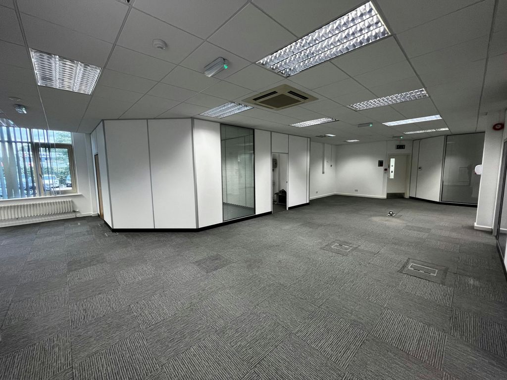 Property photo 3 of 5 Office Space 2.Jpg