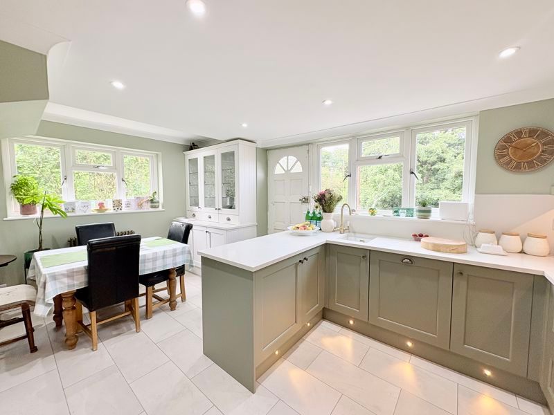 Property photo 3 of 24 Photo 15