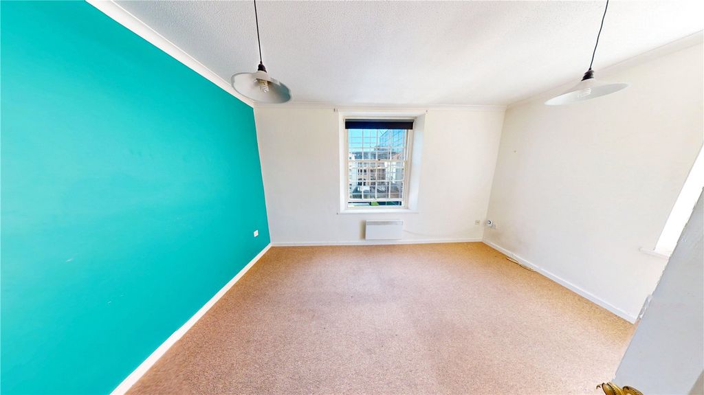 Property photo 1 of 5 Picture No. 04