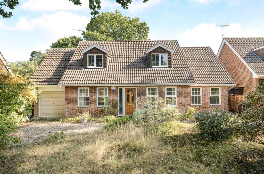 Property photo 1 of 15 1343712-1-68A833d...