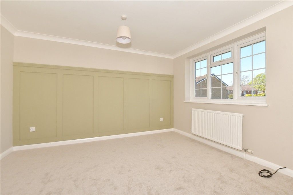 Property photo 1 of 12 Bedroom