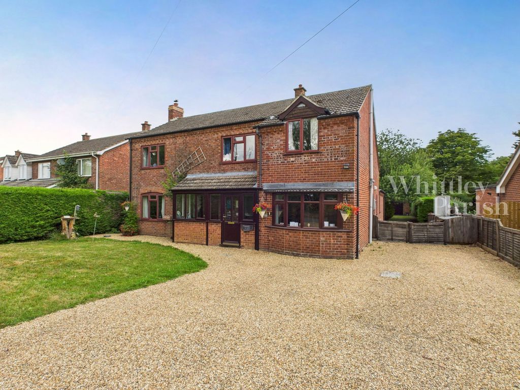 Property photo 2 of 18