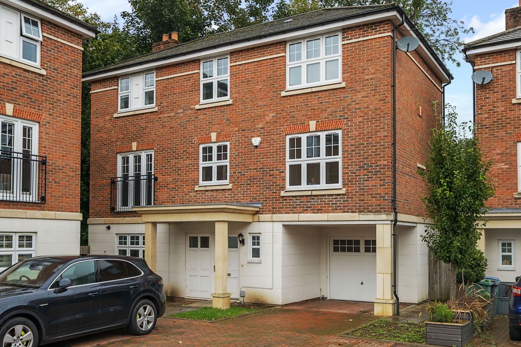 Property photo 1 of 9
