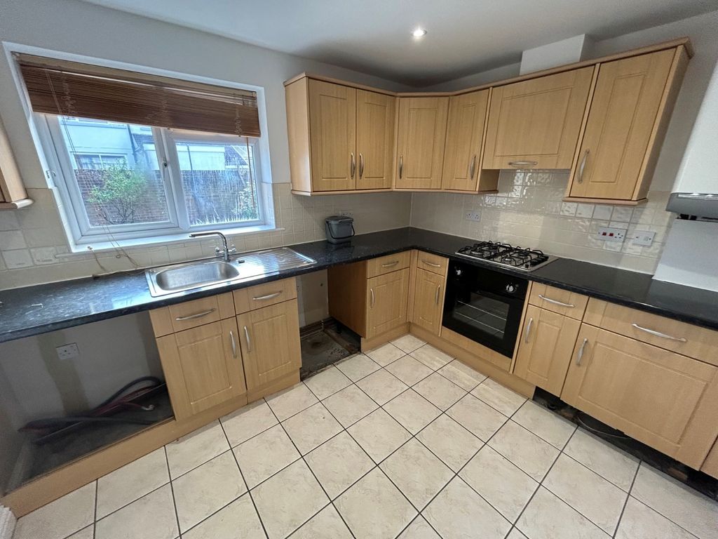 Property photo 3 of 7 Picture No. 15