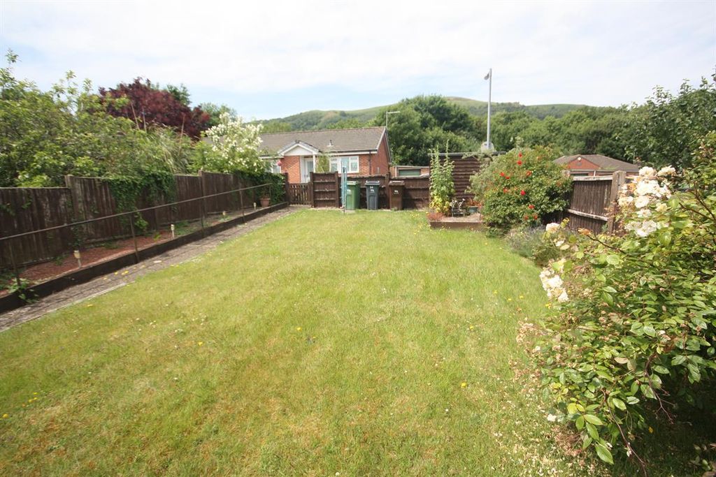 Property photo 2 of 17 Photo 2
