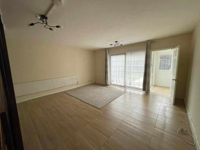 Property photo 2 of 8 Img_5642.Jpg