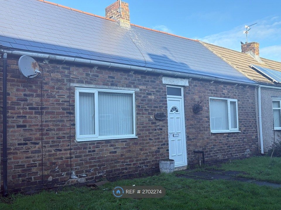 Property photo 2 of 10 2 Bedroom Bungalow