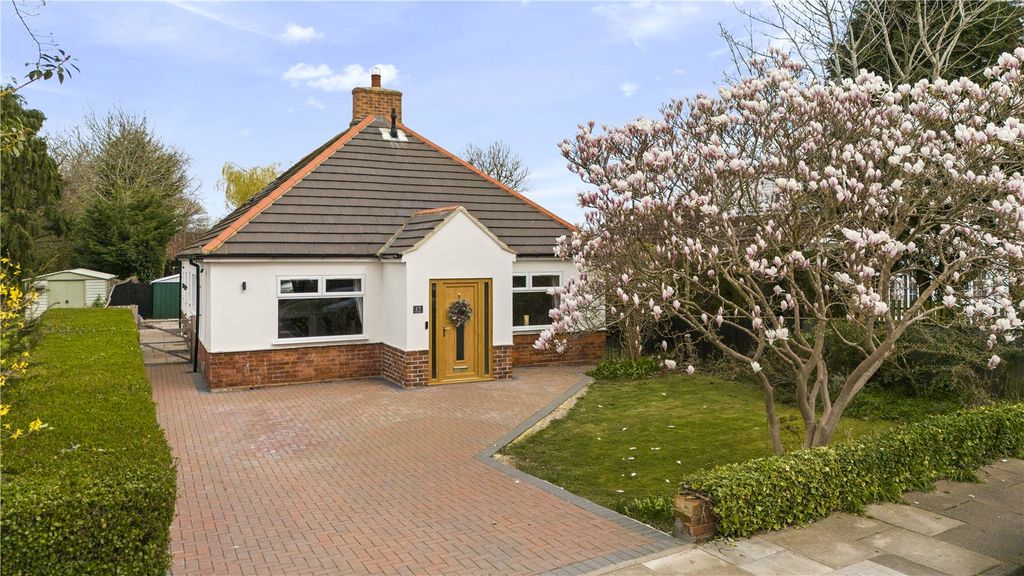 Property photo 1 of 43 Picture No. 29