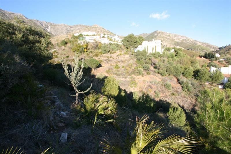 Property photo 2 of 9