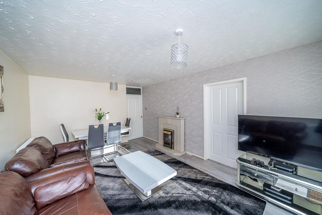 Property photo 3 of 16 Webbs-4.Jpg