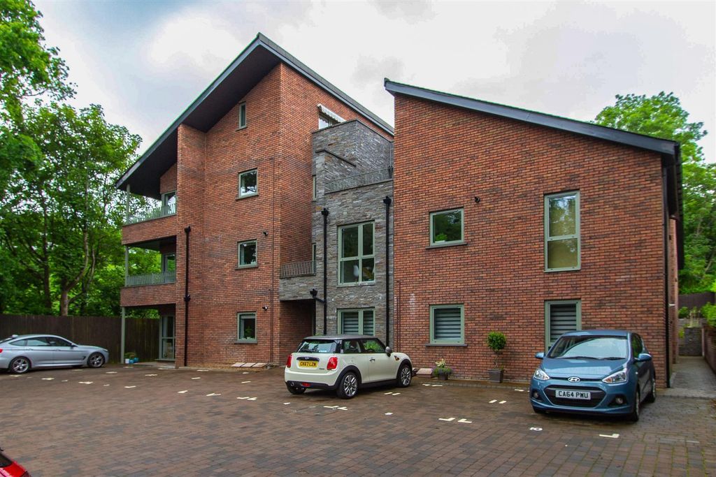 Property photo 1 of 15 Ty Gwyn House Ext.Jpg