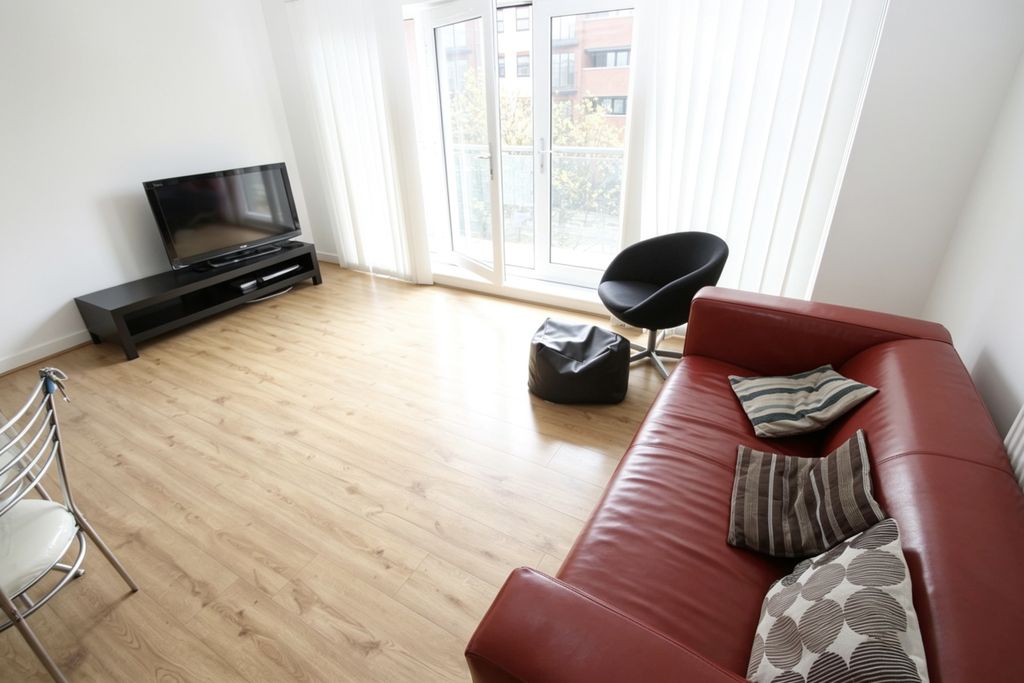 Property photo 1 of 7 2 Bedroom Apartment For Rent