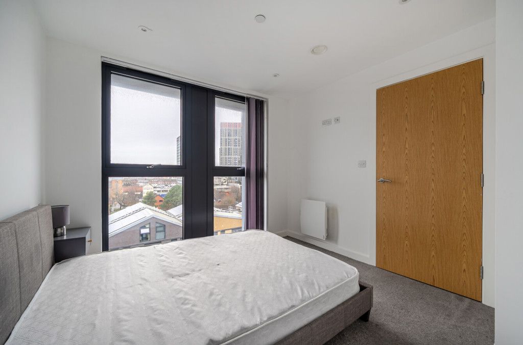 Property photo 3 of 9 1372020-3-6943d59...