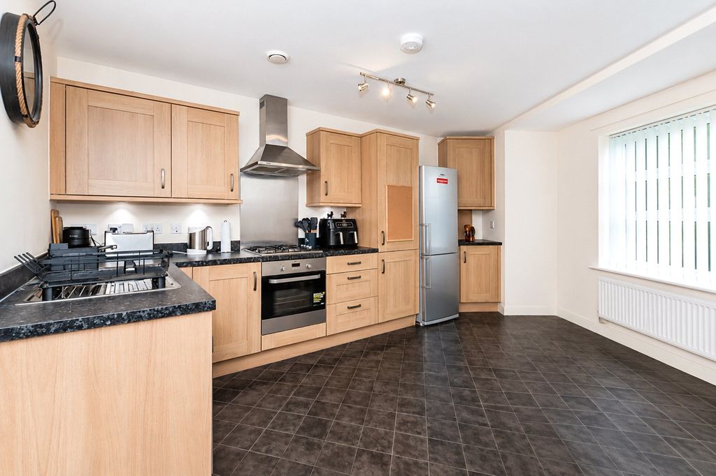 Property photo 2 of 7 Picture No. 06