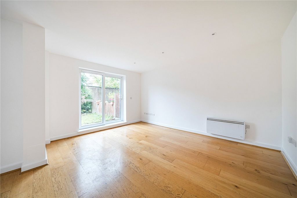 Property photo 3 of 17 Picture No. 41