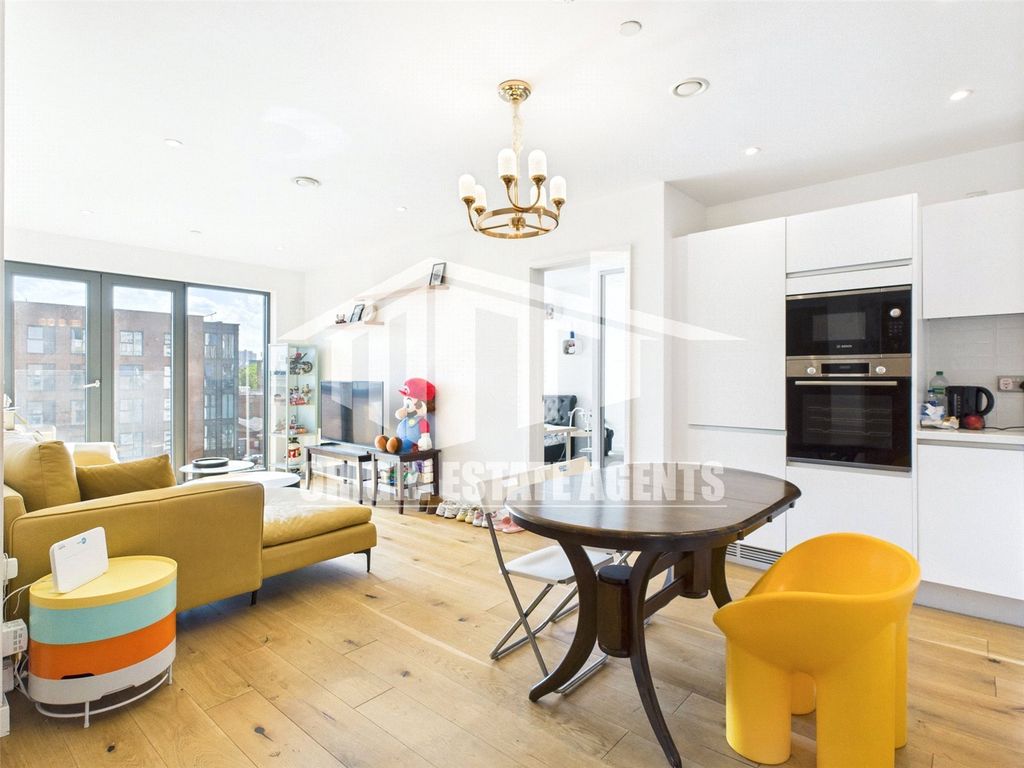 Property photo 2 of 12 Picture No. 19