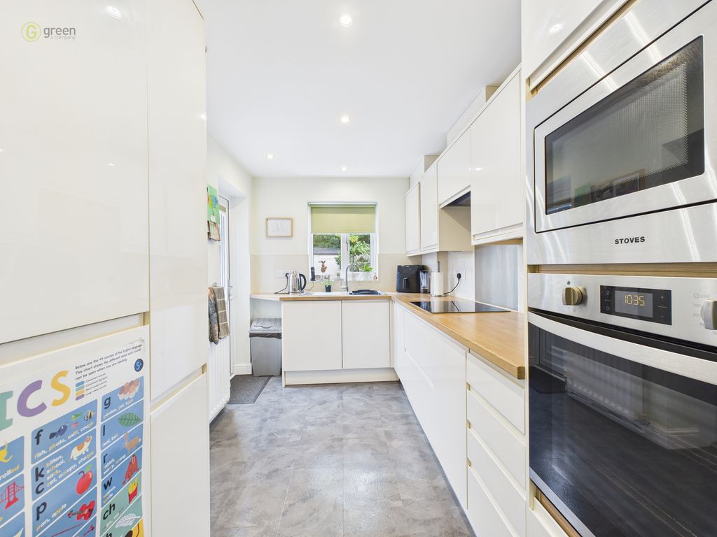 Property photo 2 of 23