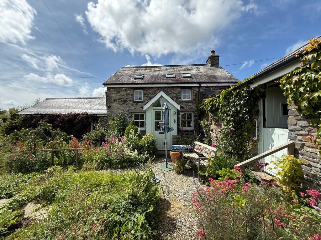 Property photo 2 of 59