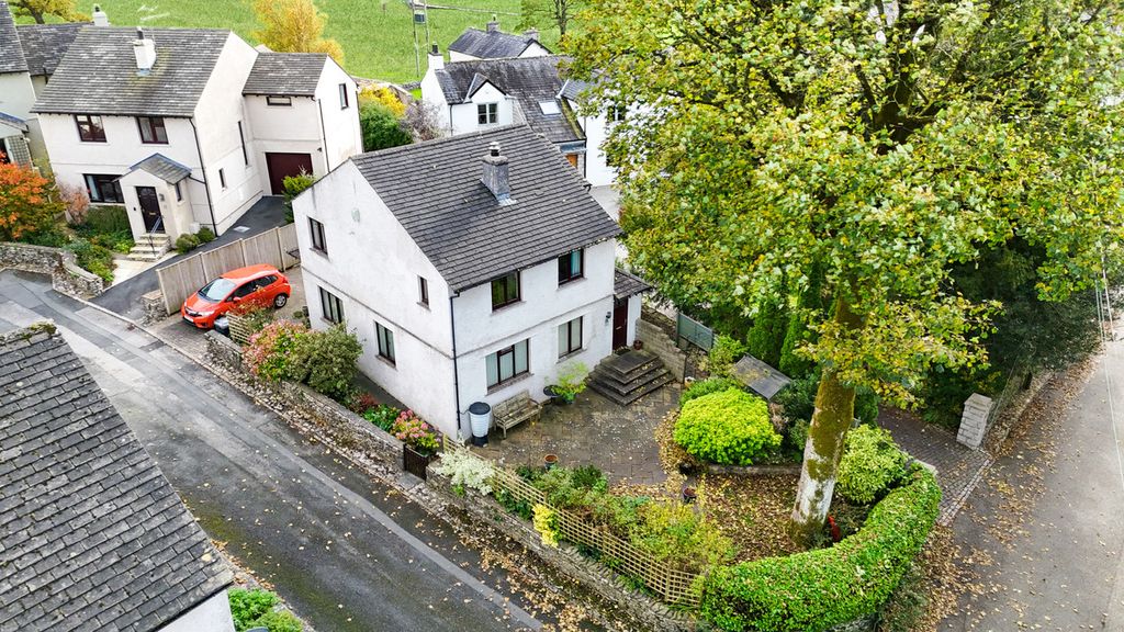 Property photo 1 of 35