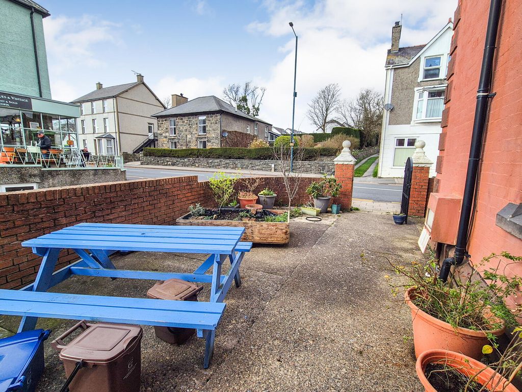 Property photo 3 of 38 Terrace / Patio