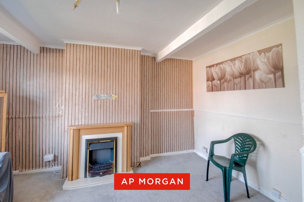 Property photo 3 of 18 Picture No. 07