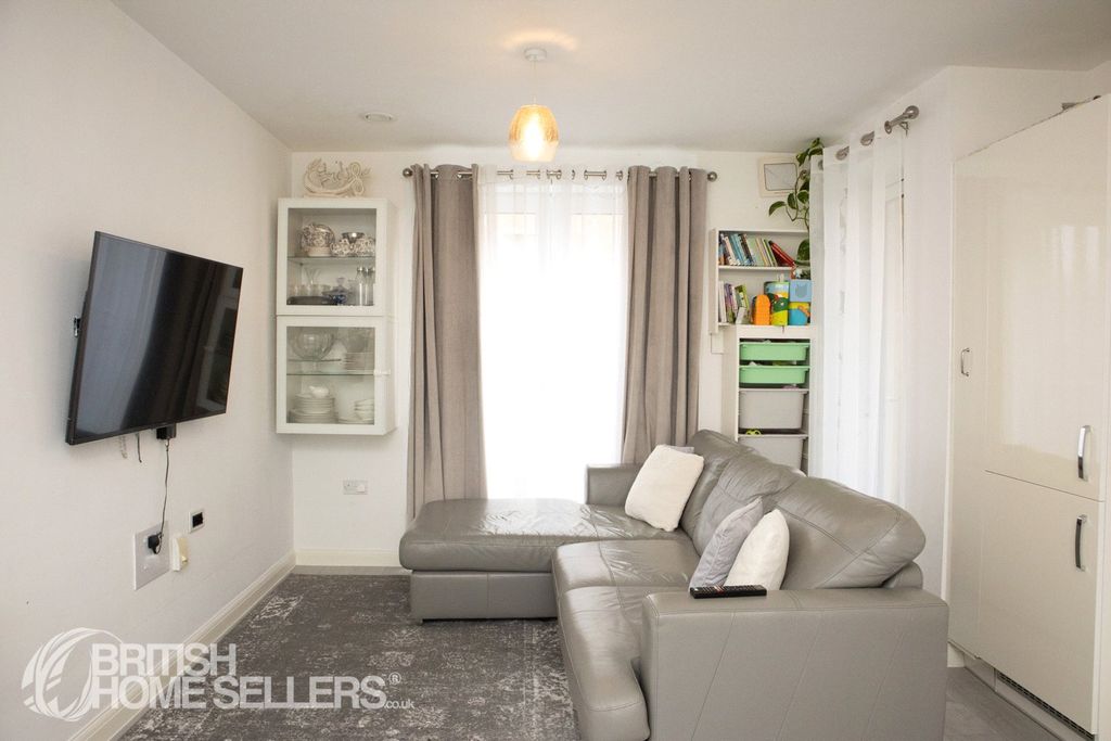 Property photo 2 of 8 Picture No. 09