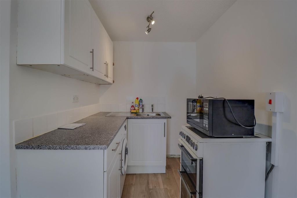 Property photo 3 of 9 262 Beauchamps Drive-3.Jpg