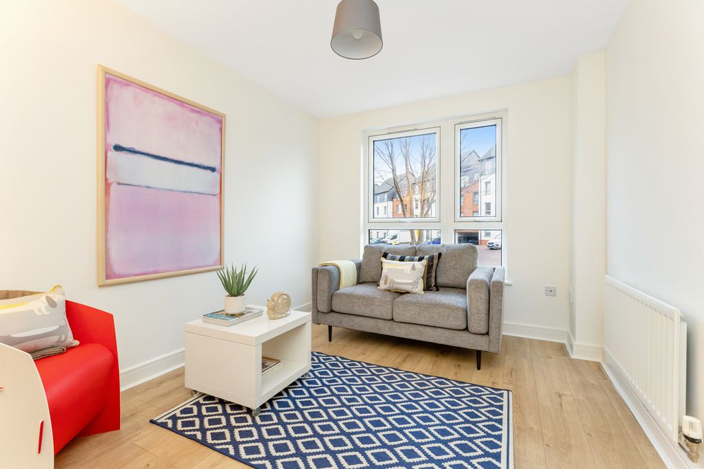 Property photo 3 of 21 Property Image 3