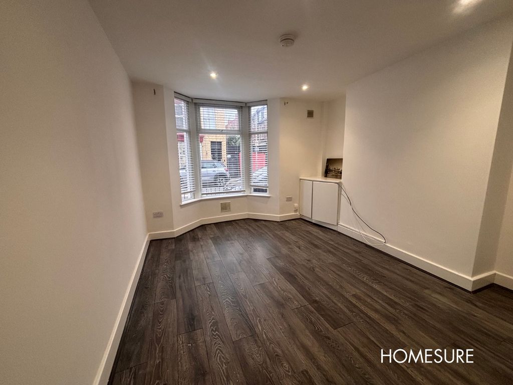 Property photo 1 of 7 Picture No. 03