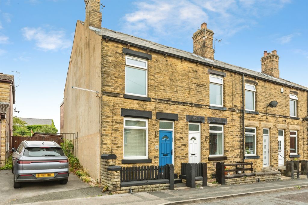 Property photo 1 of 18