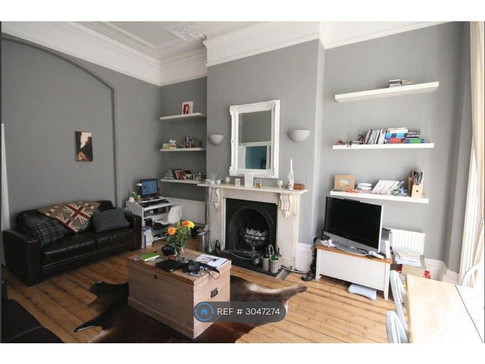 Property photo 3 of 12