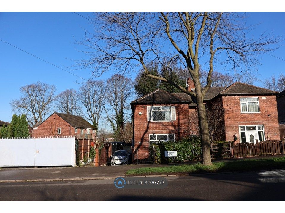 Property photo 3 of 35