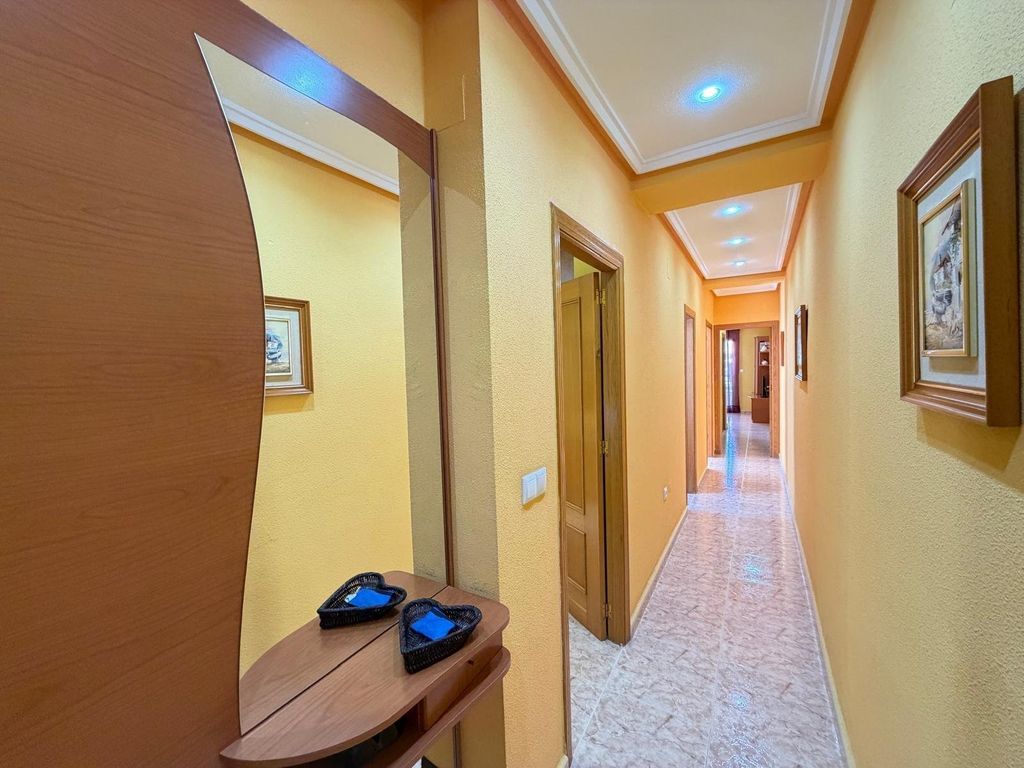 Property photo 3 of 50