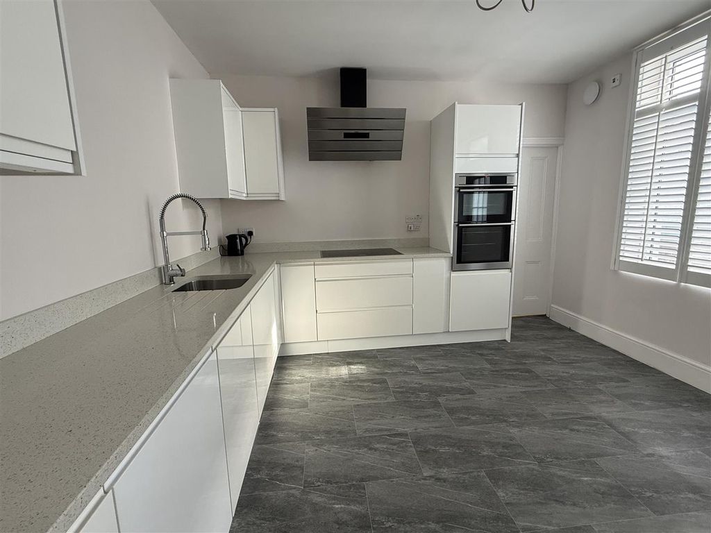 Property photo 2 of 30 Img_8797.Jpeg