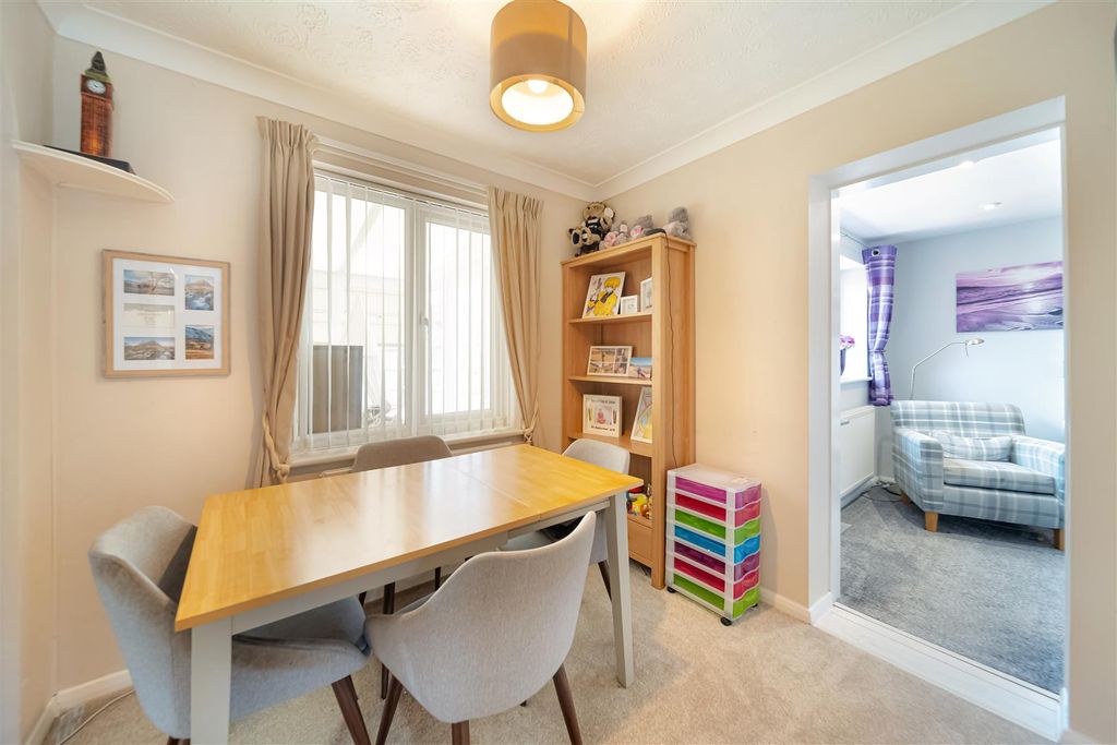 Property photo 3 of 12 Worcester Rd-13.Jpg