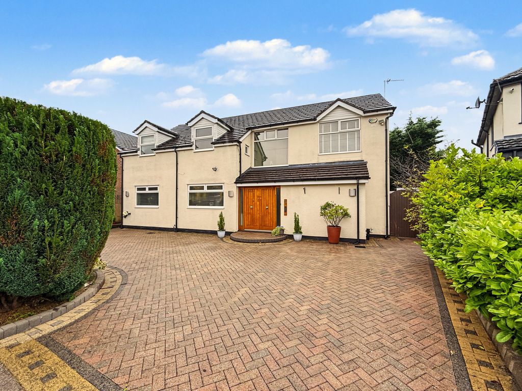 Property photo 1 of 44