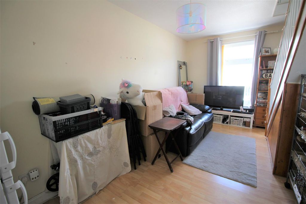 Property photo 3 of 5